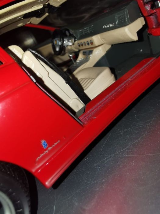 Колекционерски модел Ферари 456 GT Ferrari 456 GT червено 1:18
