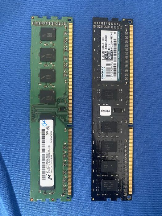 Rami de vanzare la pretul de 90 lei amandoi