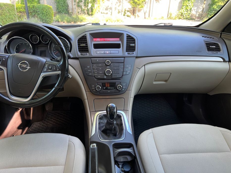 Opel Insignia 1.8 benzina