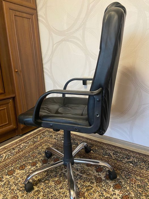 Кресло офисное компьютерное