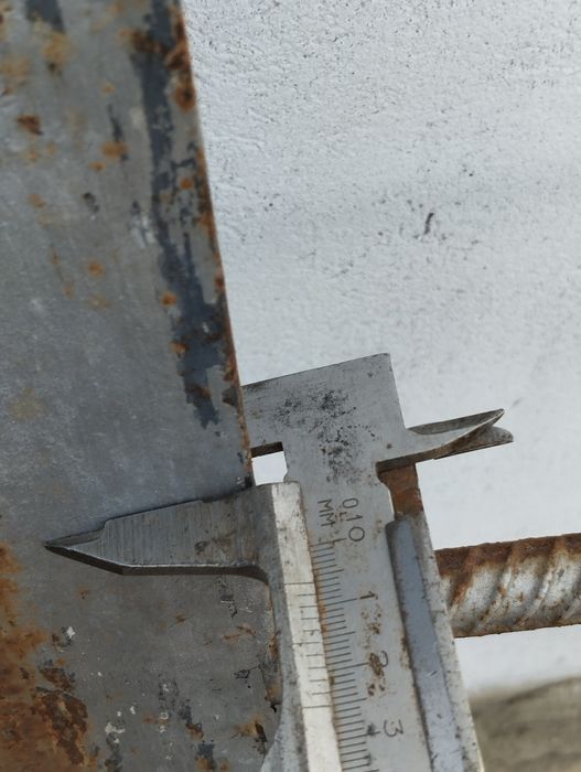 Лестница из уголка и прута