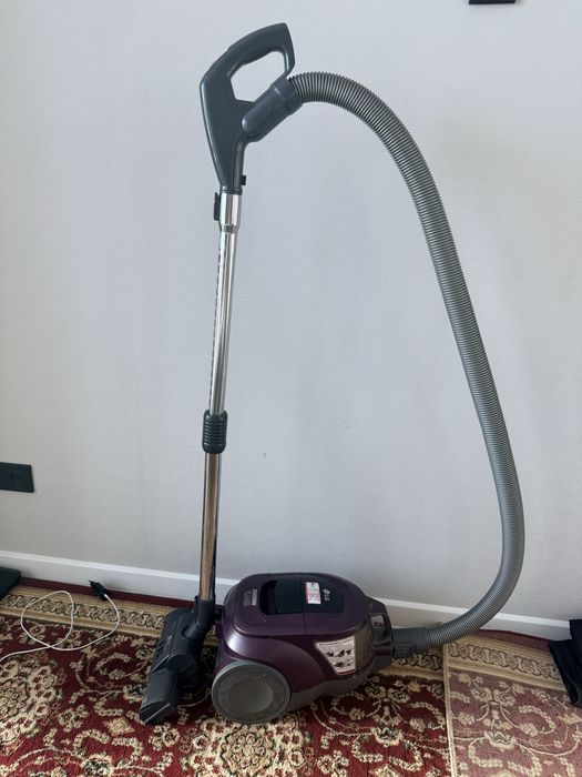 Пылесос LG б/у 2000w