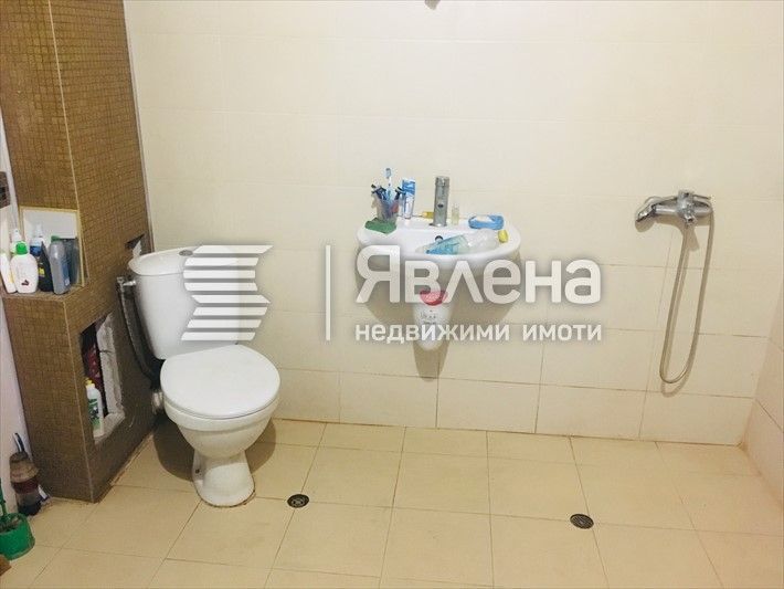 Продава се Двустаен апартамент в Варна, Бриз - 100 кв.м за 1800 €/кв.м - Снимка #4