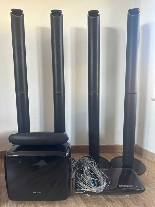 Sistem Audio Samsung Home Cinema HT- TX 715