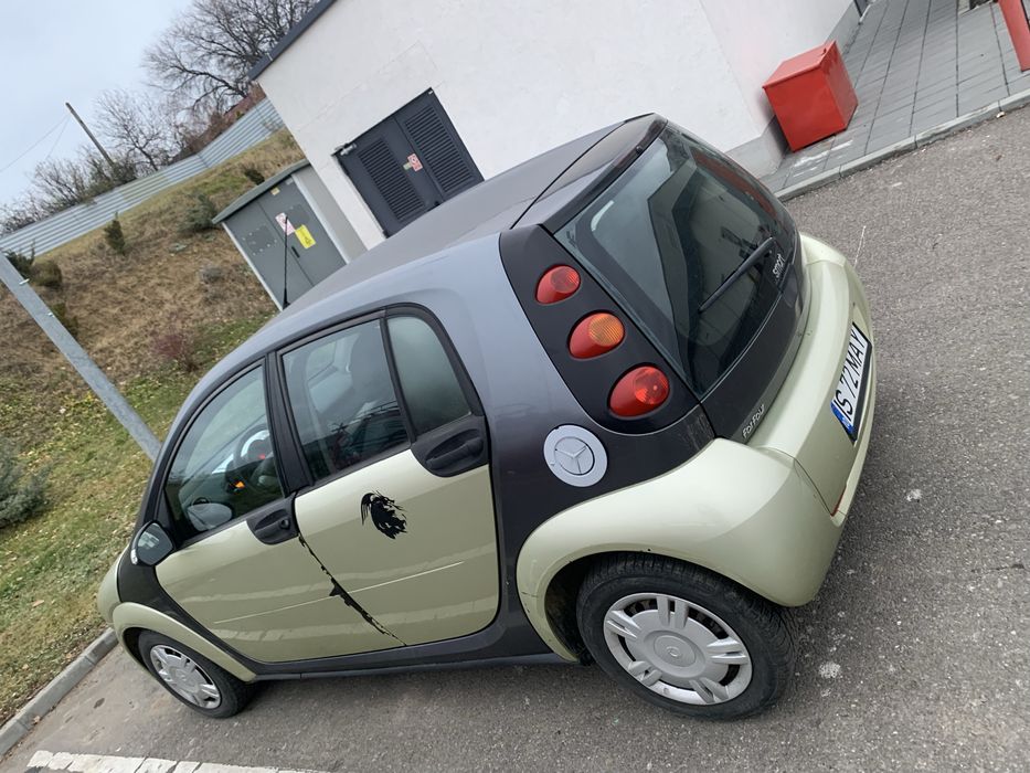 Smart forfour (mercedes)