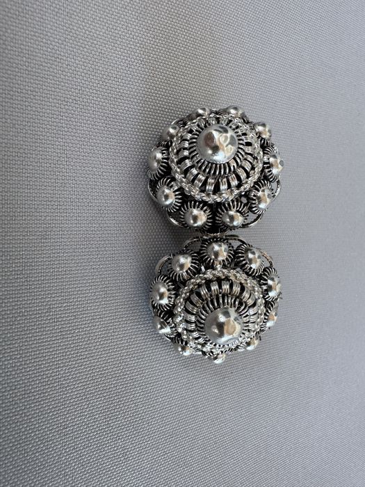 Brosa din argint filigran