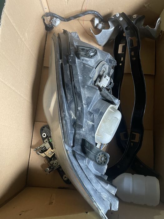 Фары subaru outback 2005 Американец