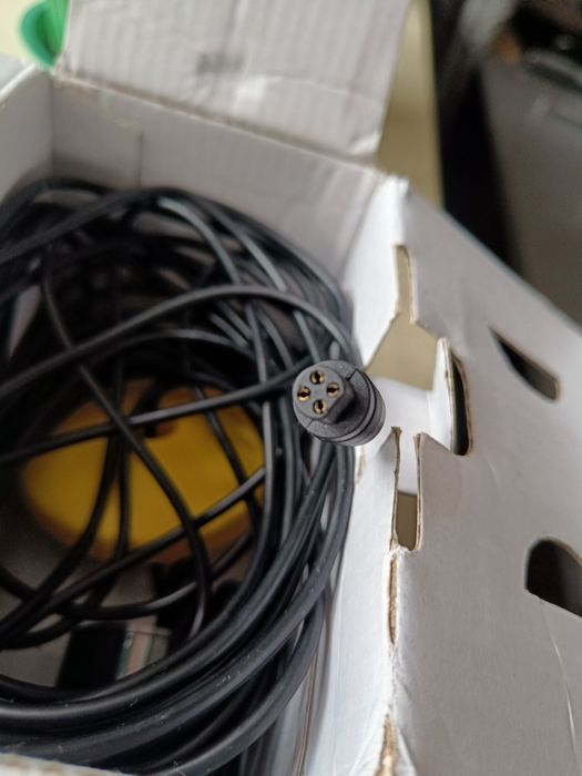 Продам эхолот Лакки