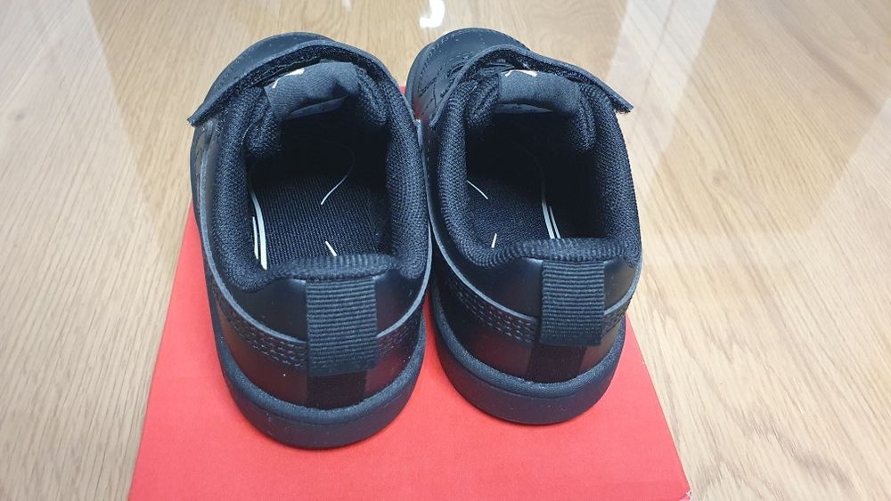 Vând adidasi Puma mărimea 27