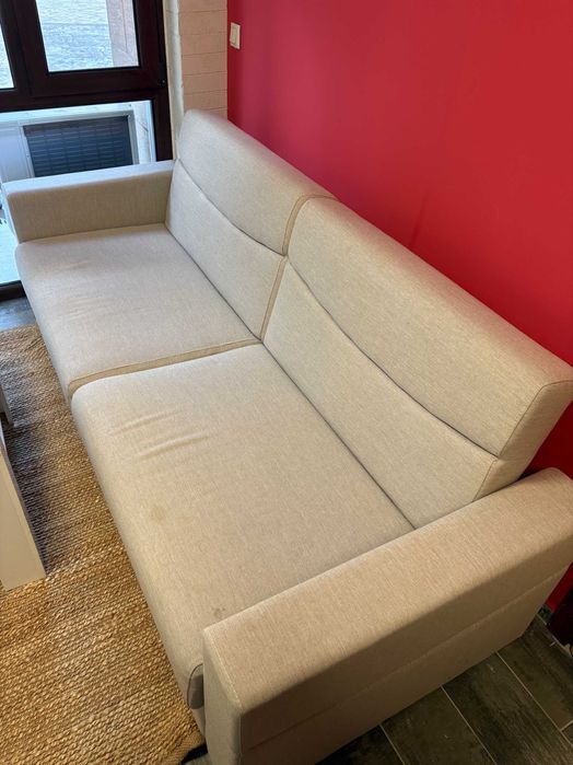 Разтегателен диван