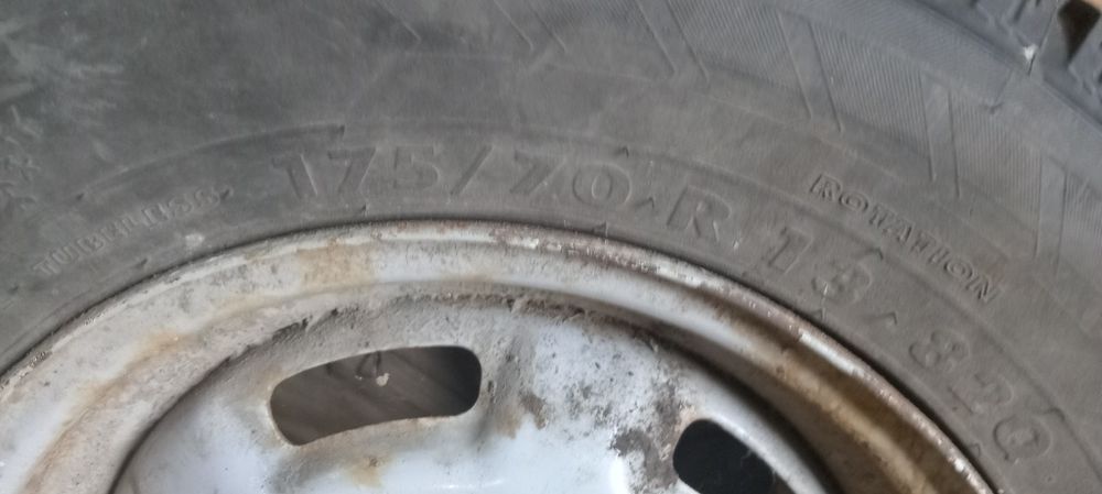 Диск с резиной R13 на запаску