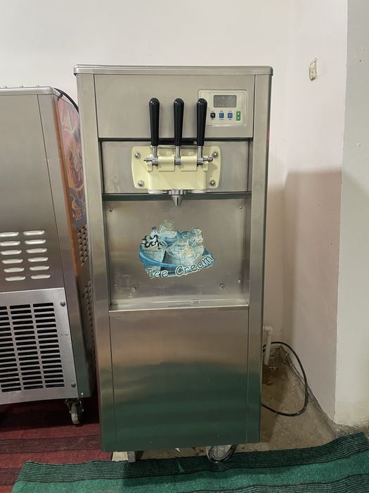 Muzqaymoq aparati 220w