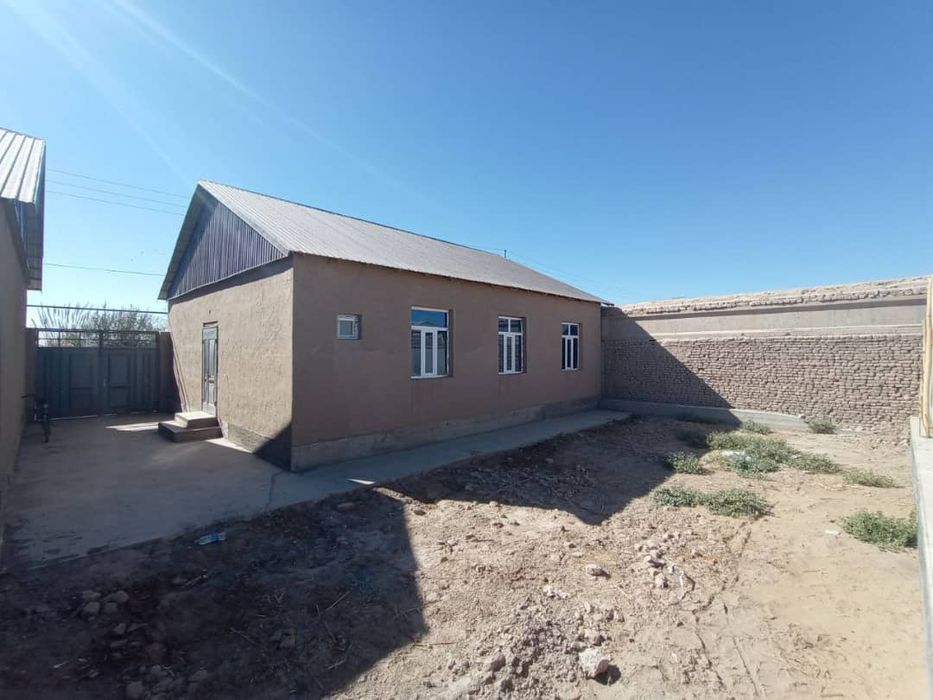 Ховли жой сотилади Мол бозорни кучасинда, , 2,4 сотих