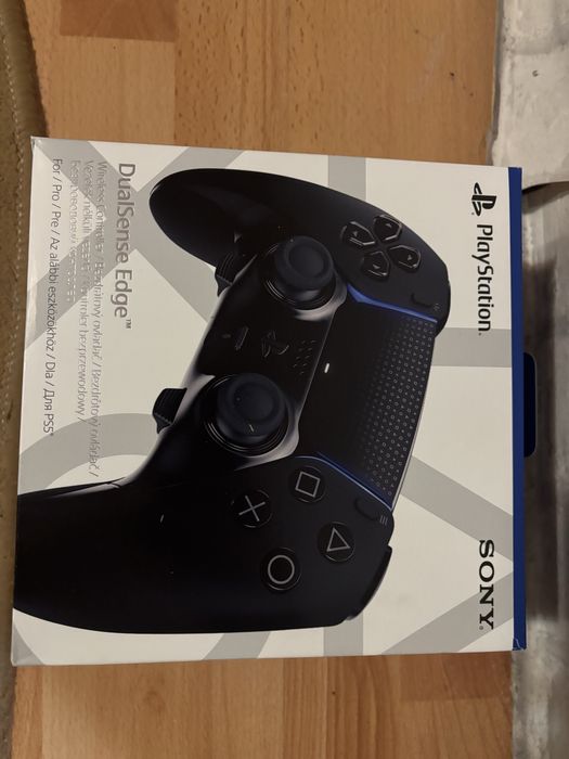 Playstation 5 2TB c Edge controller  и 2 игри и безжични слушалки