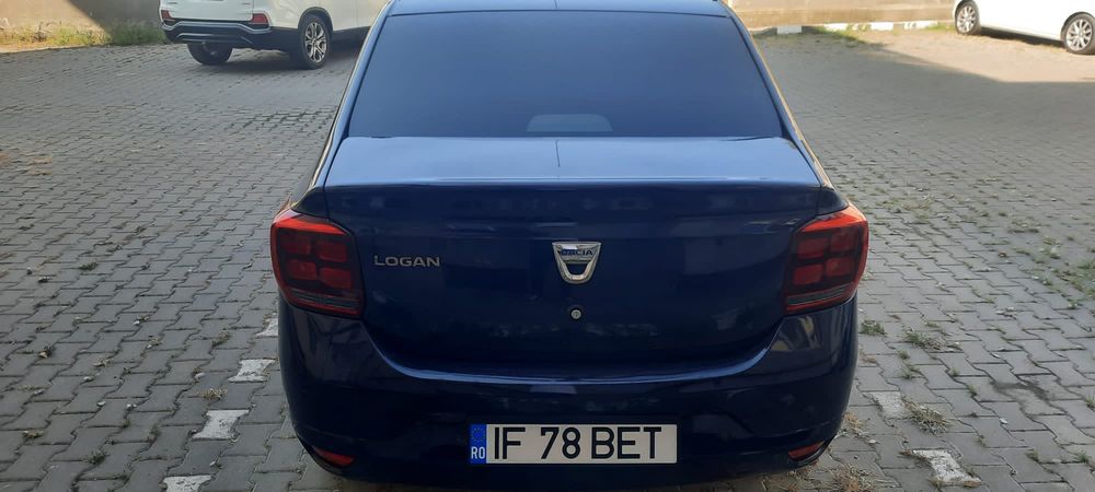 Autoturism full optiuni navi  buton ecoetc.. 1500 cm euro 5.