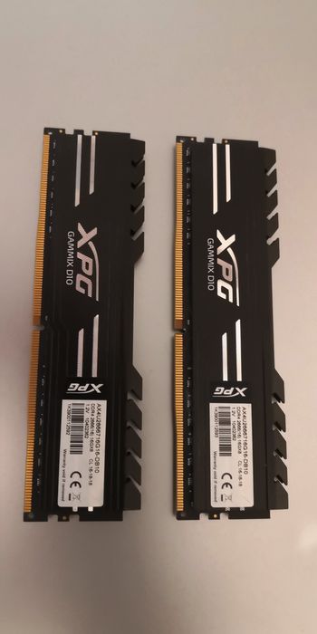 RAM DDR4 XPG GAMMIX D10 2x16Gb - 32 Gb