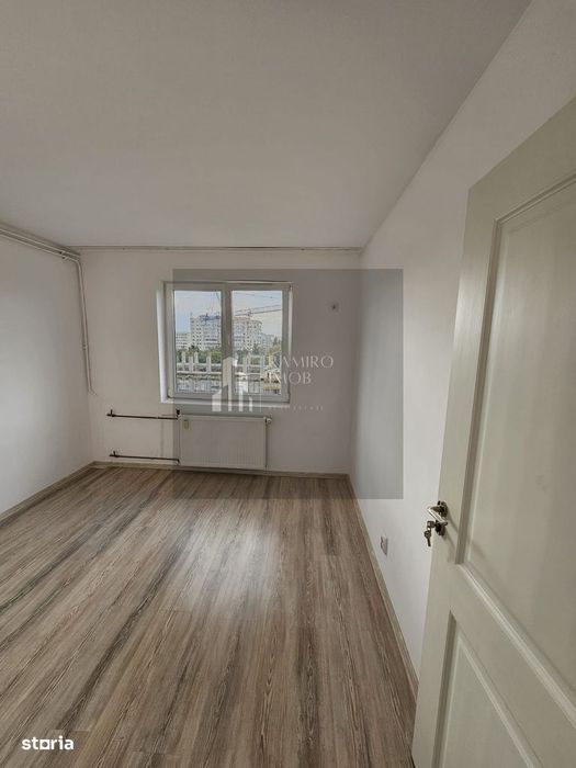 Apartament 3 camere 62m renovat - 10 minute mers de metrou Titan