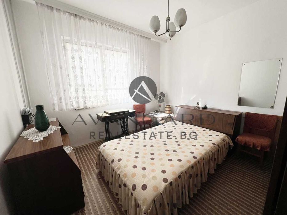 Продава се Тристаен апартамент в Пловдив, Център - 93 кв.м за 1613 €/кв.м - Снимка #8