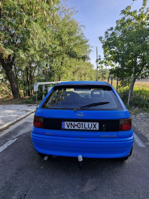 Vand opel an de fabricație 1995