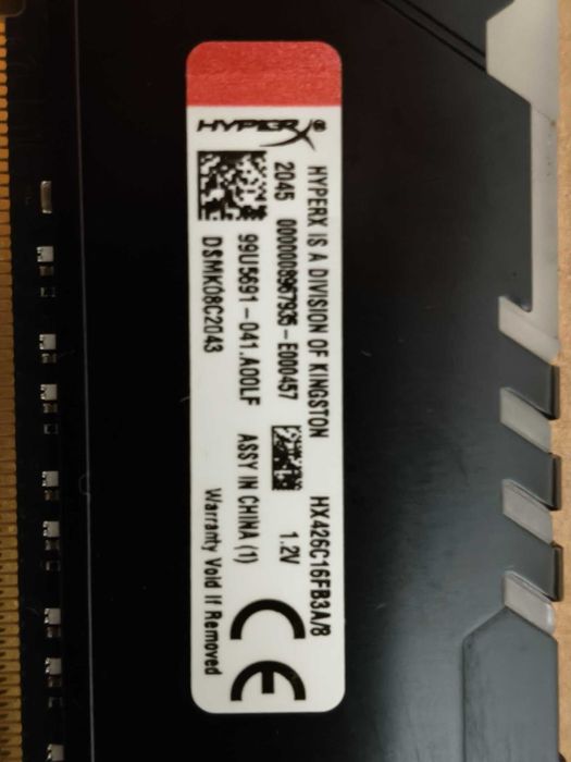 vand doua memorii DDR4 Hyper X RGB 8GB 2666/3200