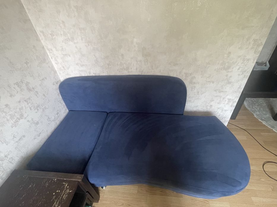 Продам б/у Мини-Диван