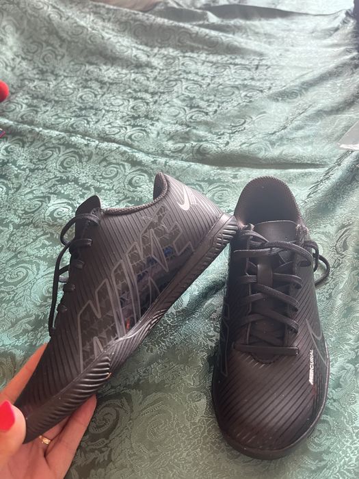 Обувки Nike 32 номер