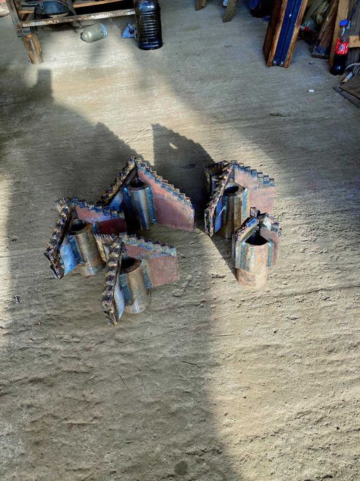 Sapa de foraj cu lame