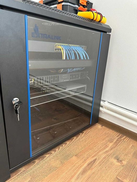 Cabinet Metalic - Rack 19 : 9U 600x600