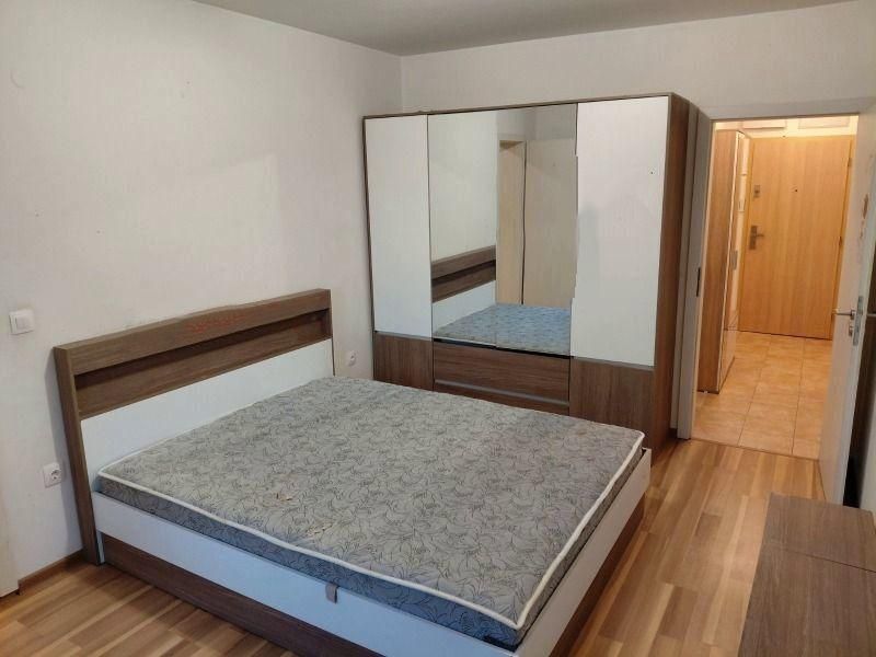 Тристаен апартамент под наем в ж.к. Редута, 2215937