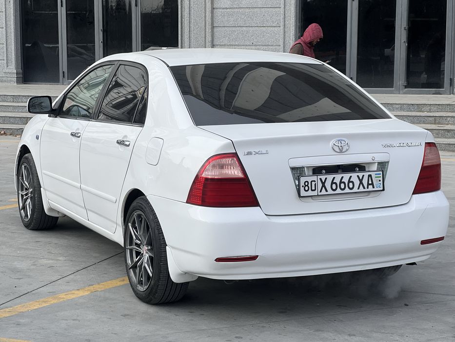 Тойота каролла 1.8 с метаном