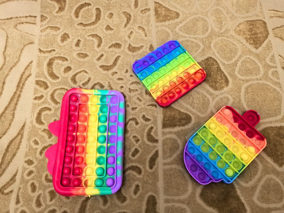 Продам  пенал Pop it