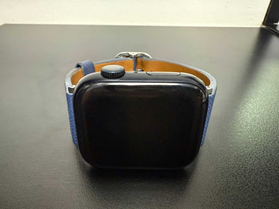 Apple watch 7 (45 mm)