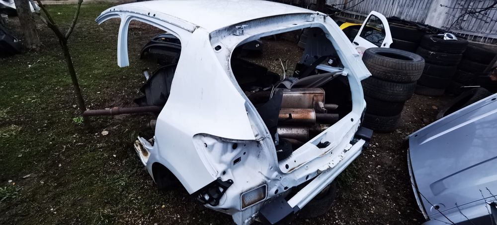 Parte spate aripi spate Duster Sandero Pavilion Dokker