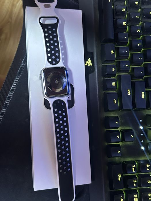Продвам Apple watch seria 5 Nike edition