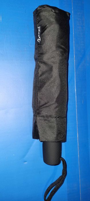 Umbrela Repel Umbrella NOUA - Rezistenta la Vant (9 Spite) - Automata