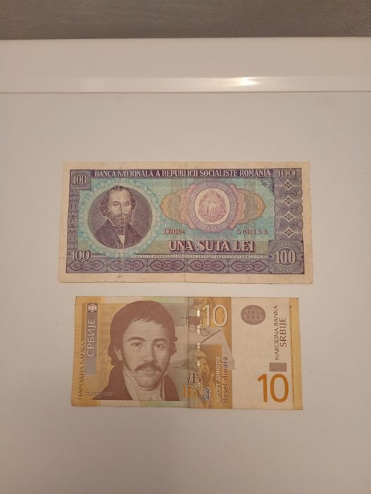 Vând două bancnote de colectie