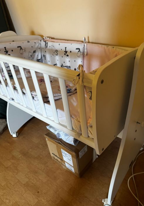 Дървено легло-люлка Lorelli First Dreams