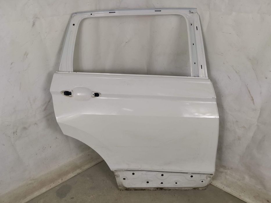 Дясна задна врата / Volkswagen VW Tiguan 2 AD1 [ - ] Оригинална, в доб