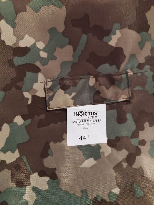 Costum intemperii combat nou