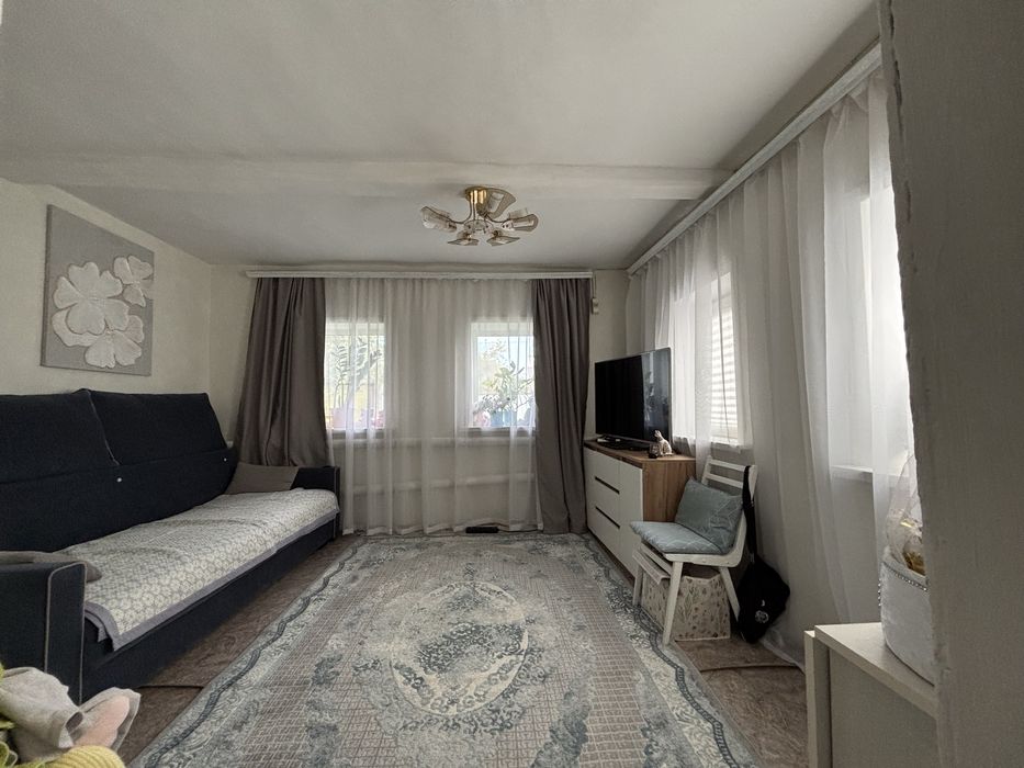 Срочно продам два дома