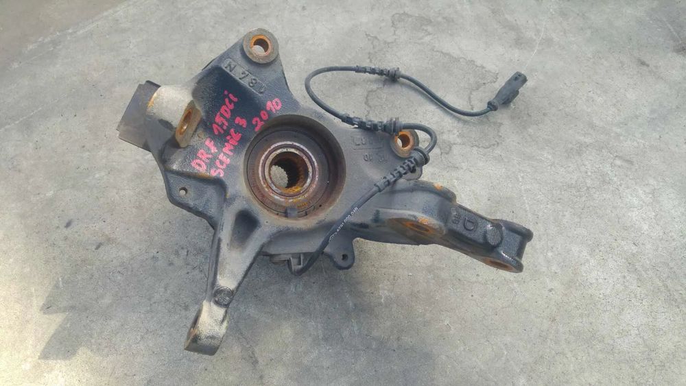 fuzeta dreapta  fata 1.5 dci renault scenic 3