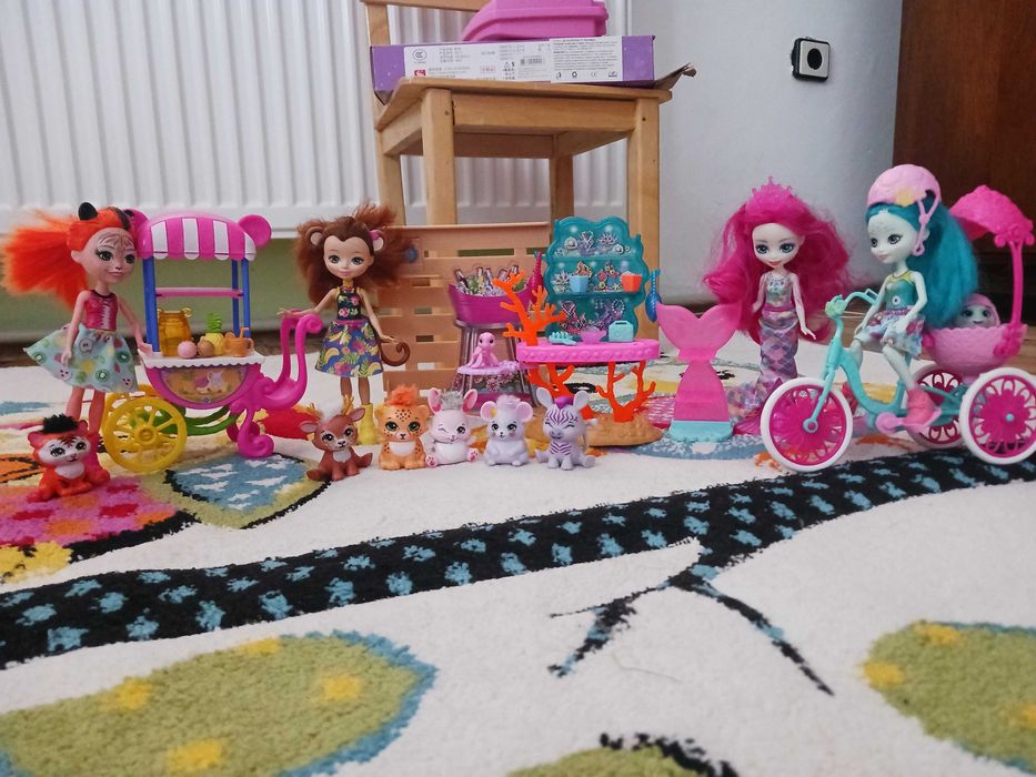 Кукли Enchantimals, Petshops и комплект кучета