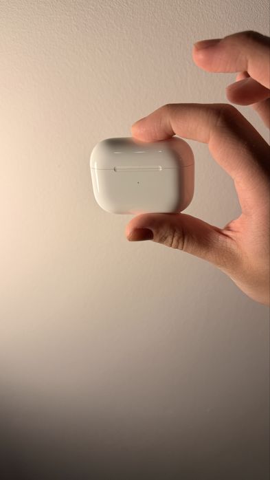 Apple AirPods Pro - series 1 - conditie excelenta - originală