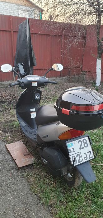 Скутер Suzuki let's 2 50куб.