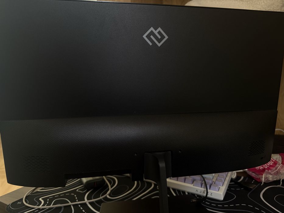 Digma  монитор 100грц