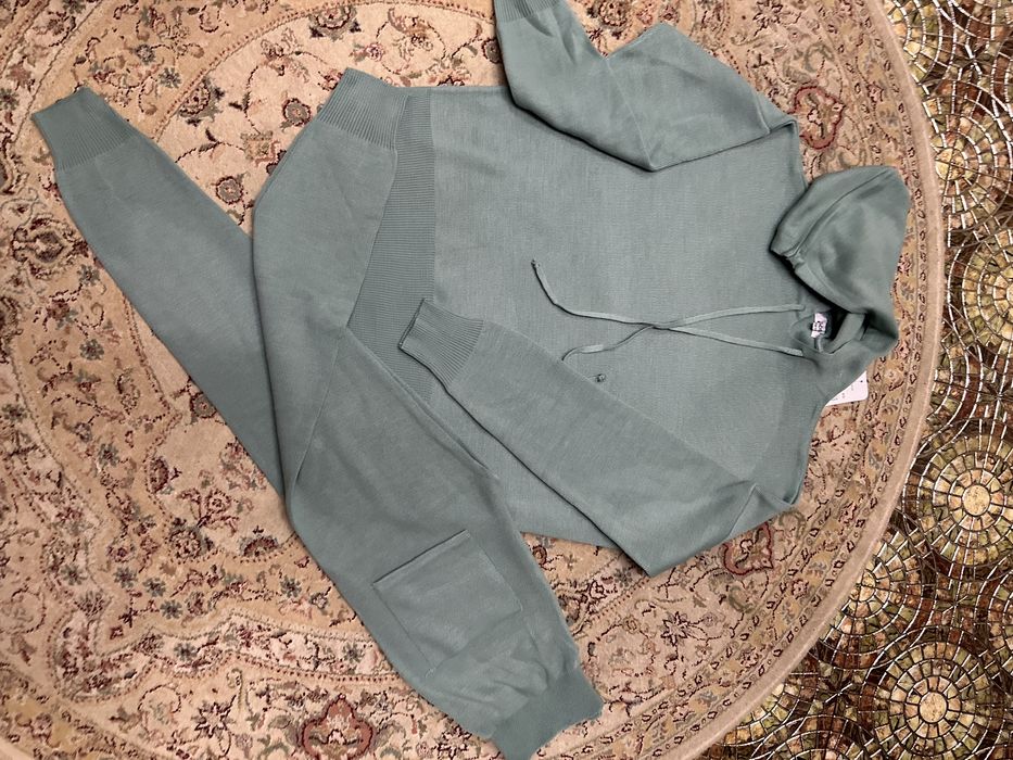 Кашемировый костюм женский 46