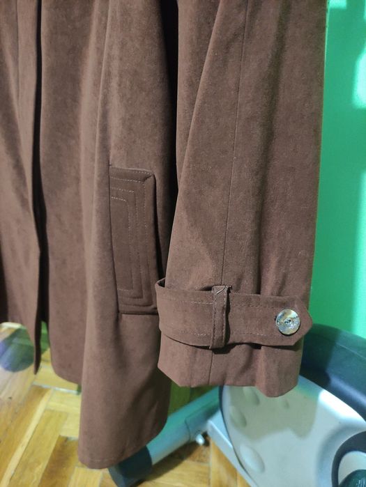 Кафяво дамско манто