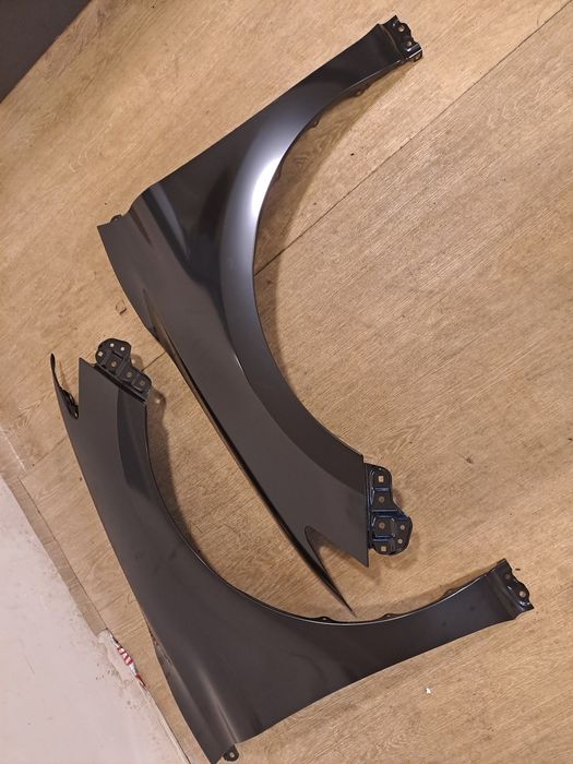 Крыло для Camry 80