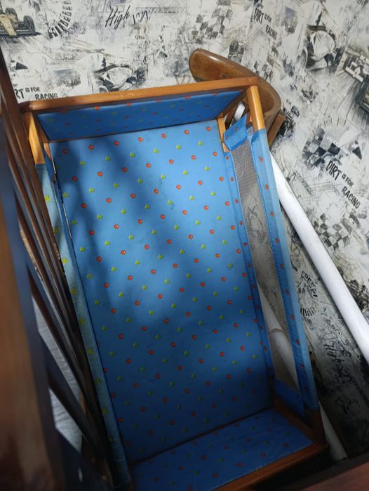 Продам кроватку,