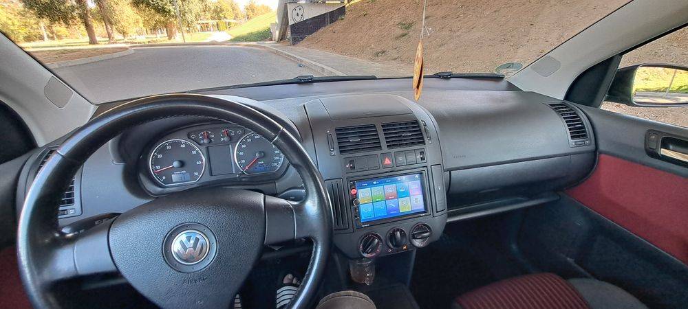 VÂND Wolswagen polo benzina